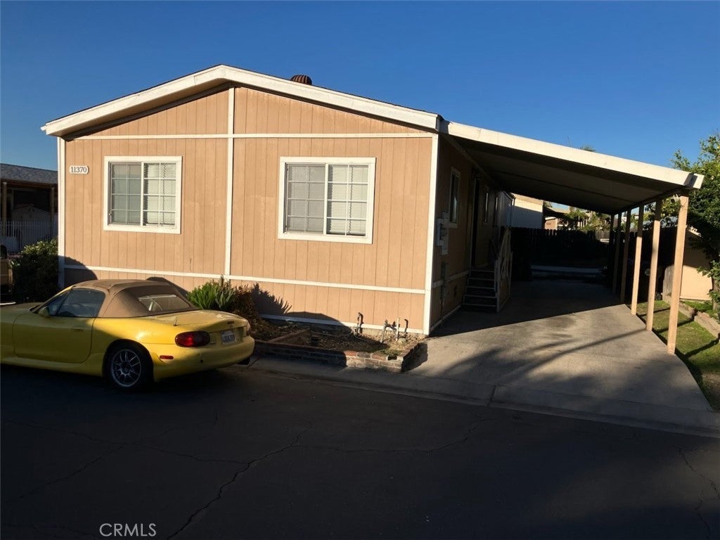 Photo of Listing #IV25250177