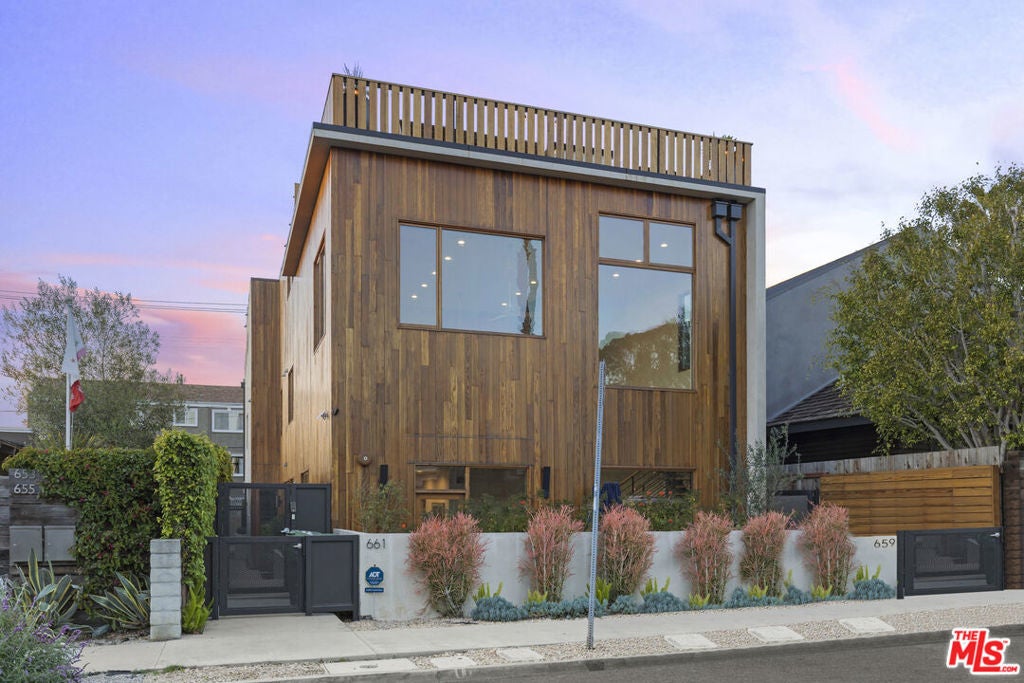 Photo of Listing #25612669