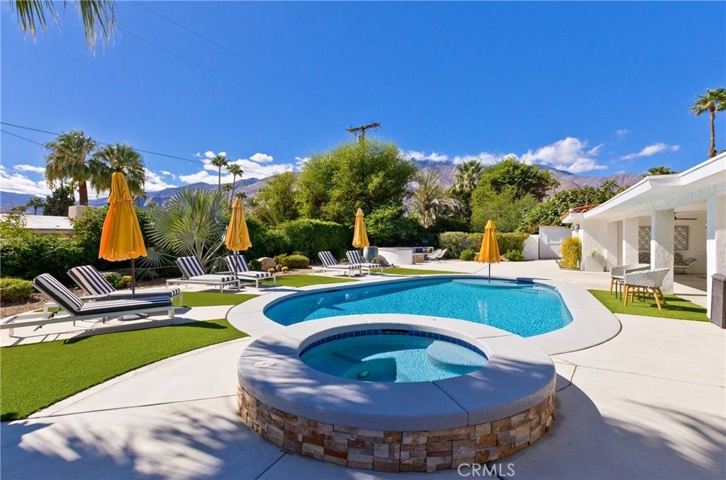 1057 E Marshall Way, Palm Springs