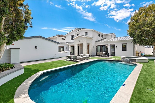 2507 Alta Vista Drive, Newport Beach.
