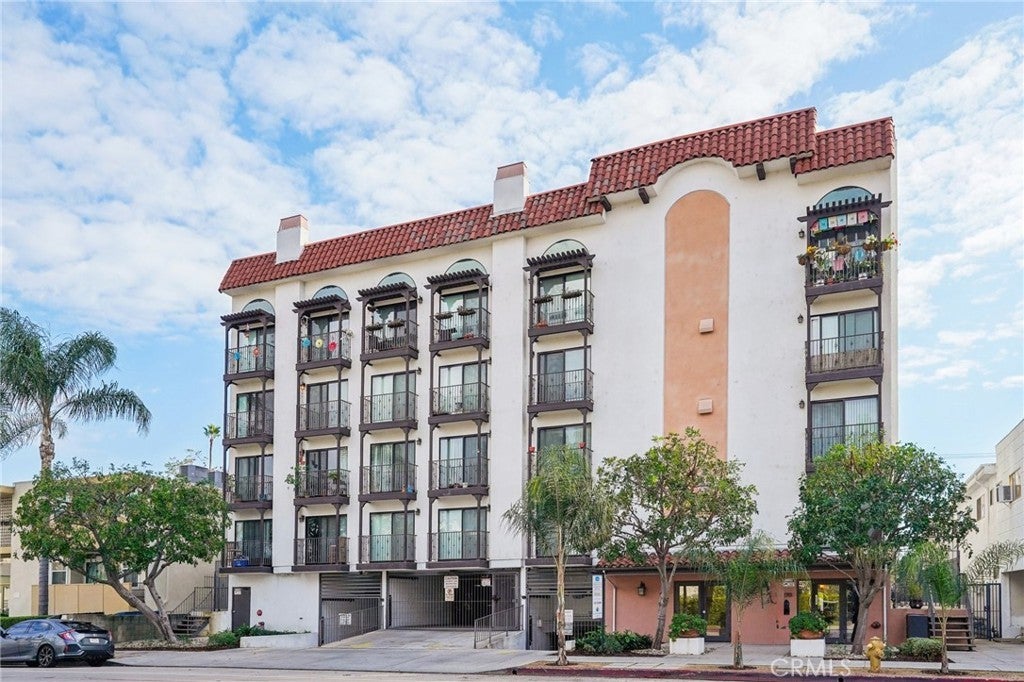 Photo of Listing #SR25251841