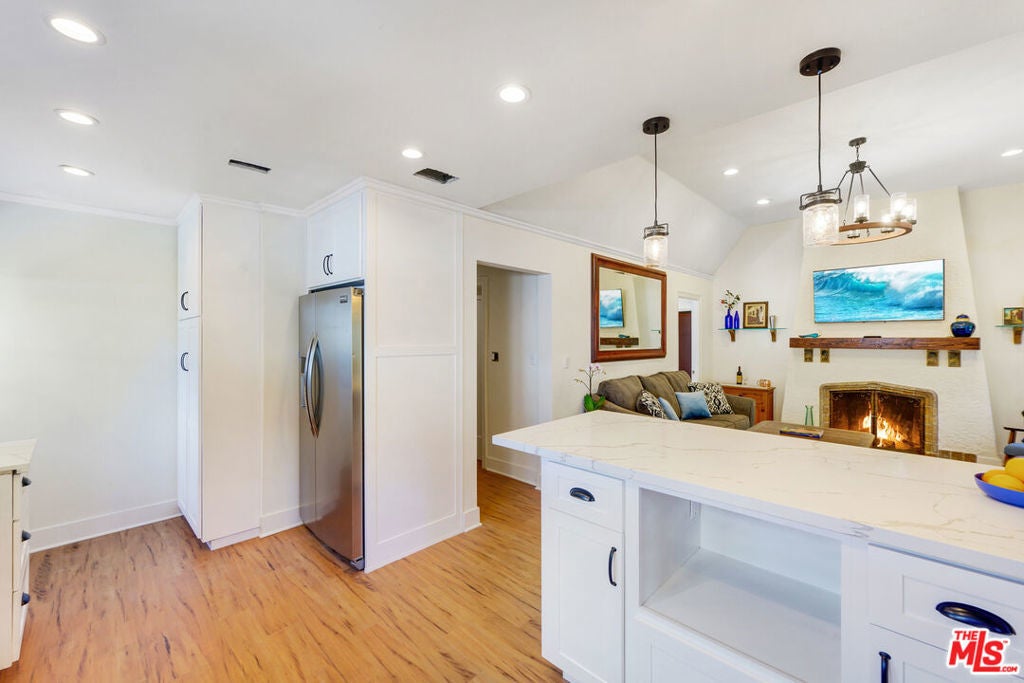 Photo of Listing #25613977