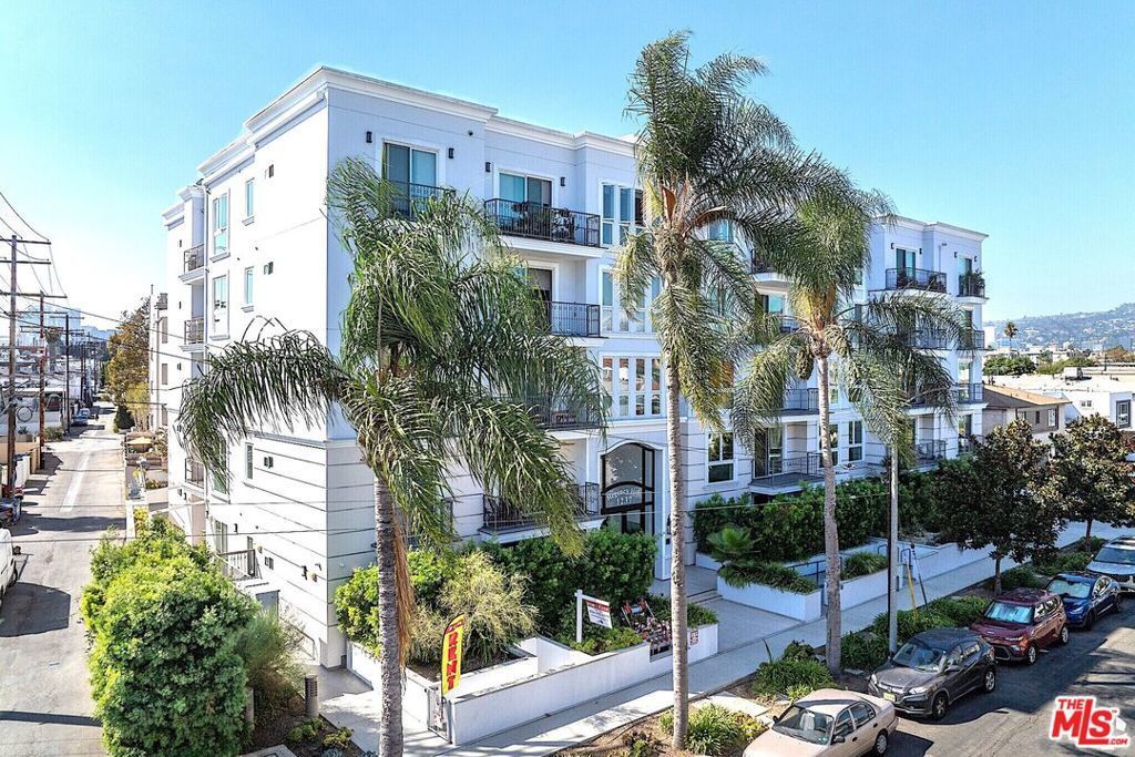 1249 S Holt Avenue # 202, Los Angeles