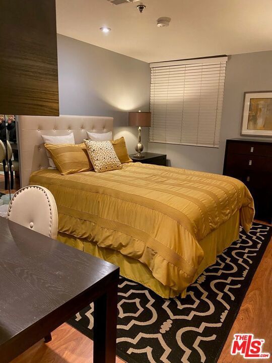 Photo of Listing #25613979