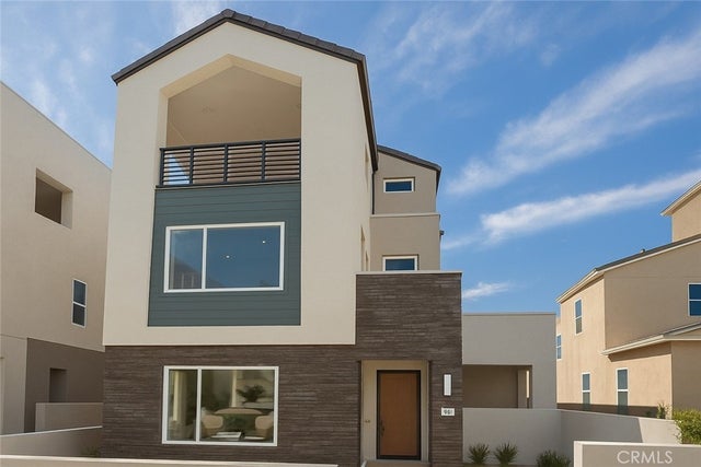 179 Sawbuck, Irvine.