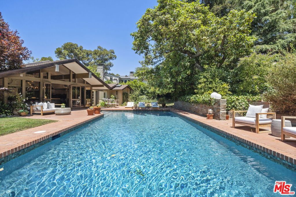 Photo of Listing #25614297