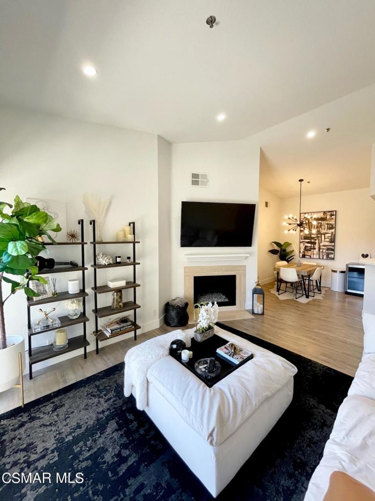 Photo of Listing #225005451