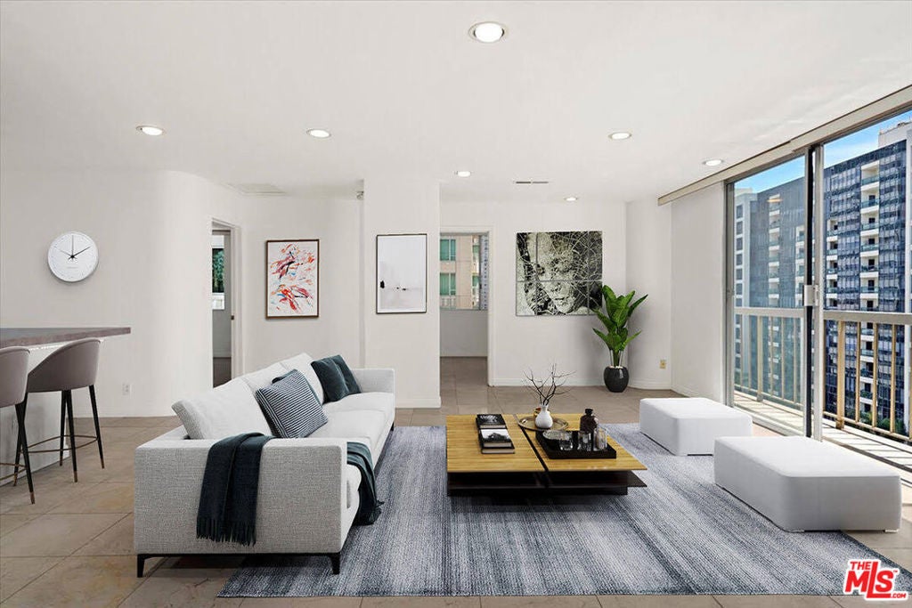 Photo of Listing #25614565