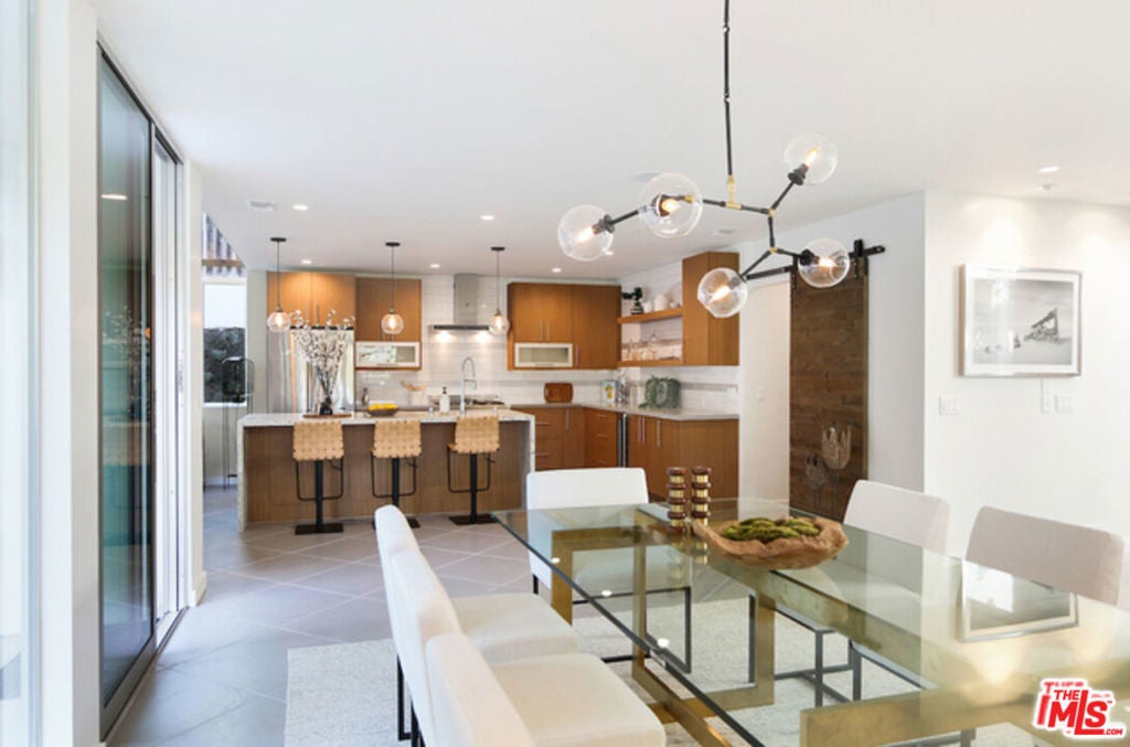 Photo of Listing #25614621