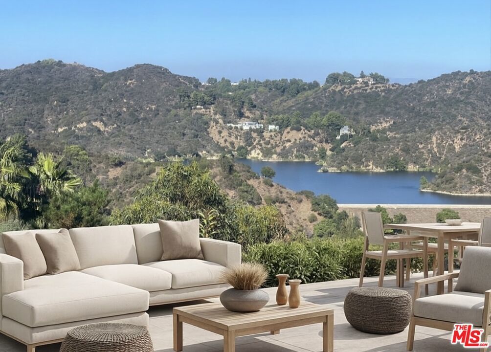 Photo of Listing #25608251