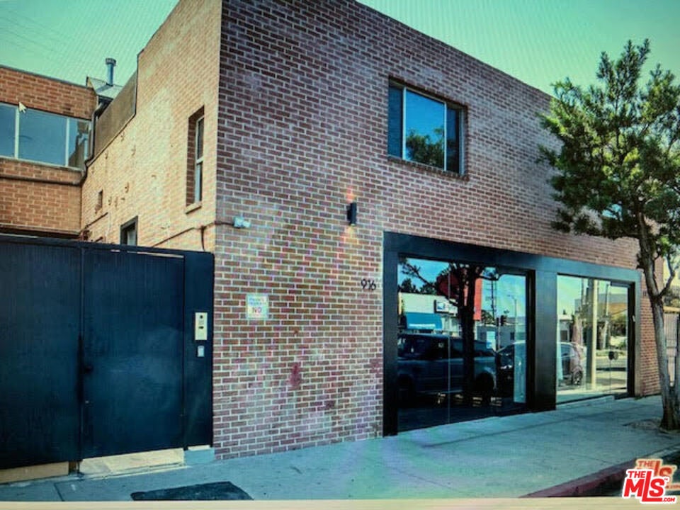 Photo of Listing #25612391