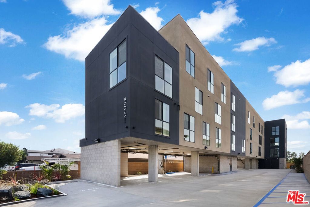 8561 Belmont Street # 6, Cypress