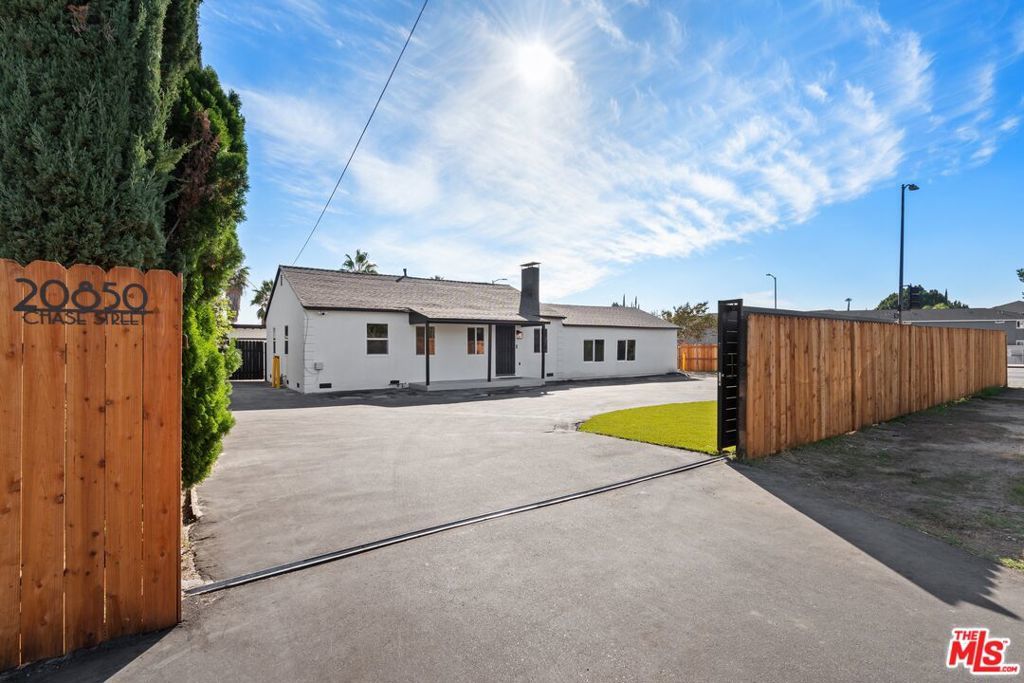 Photo of Listing #25607697