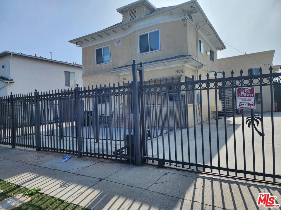 Photo of Listing #25615345