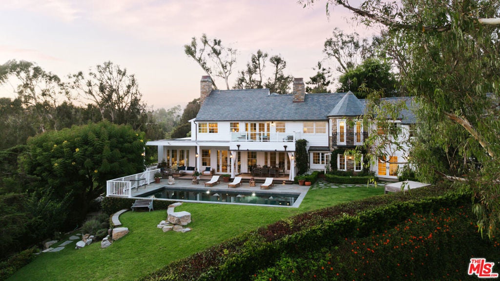 Photo of Listing #25615531