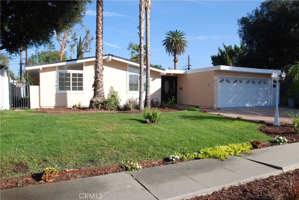 Photo of Listing #SR25254460