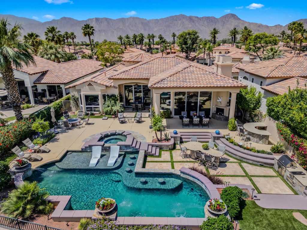 49568 Via Conquistador, La Quinta