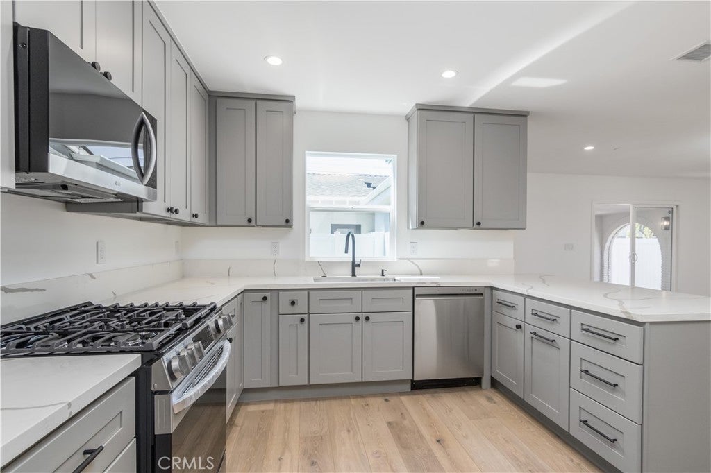 Photo of Listing #SR25254532