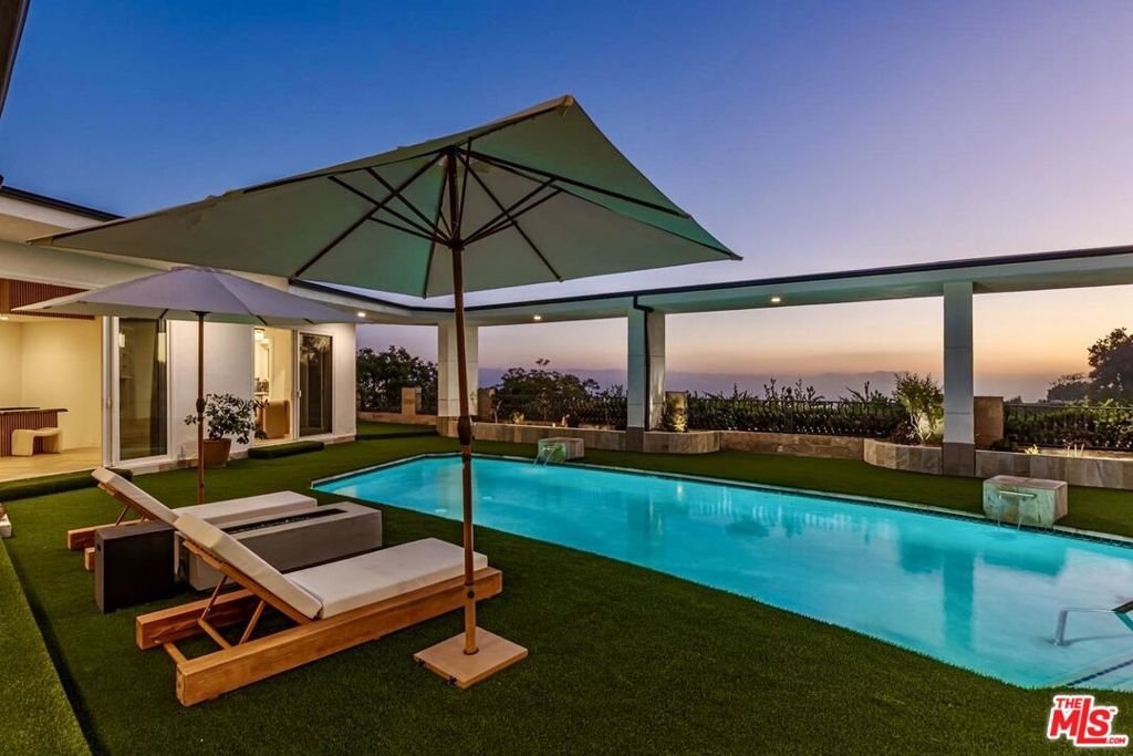 Photo of Listing #25615835