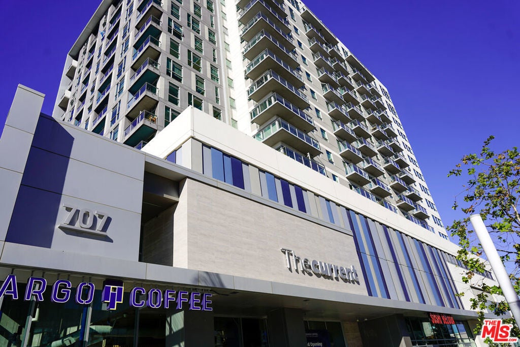 Photo of Listing #25615915