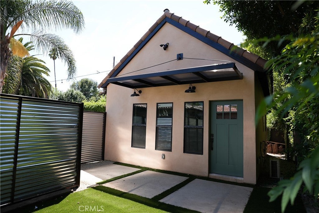 Photo of Listing #SR25255282