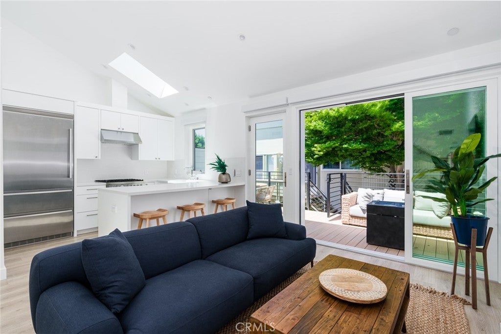 Photo of Listing #PW25255529