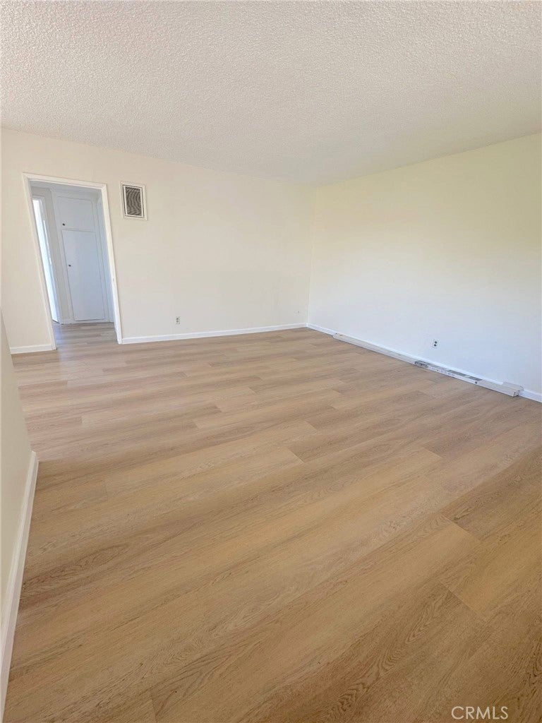 Photo of Listing #GD25255871