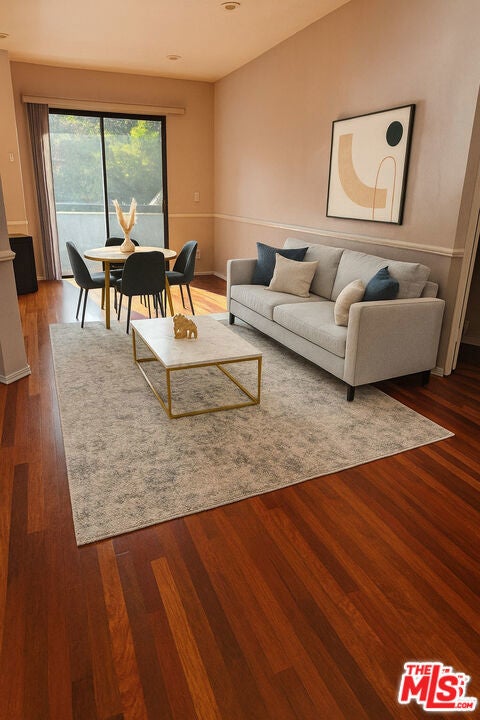 Photo of Listing #25616427