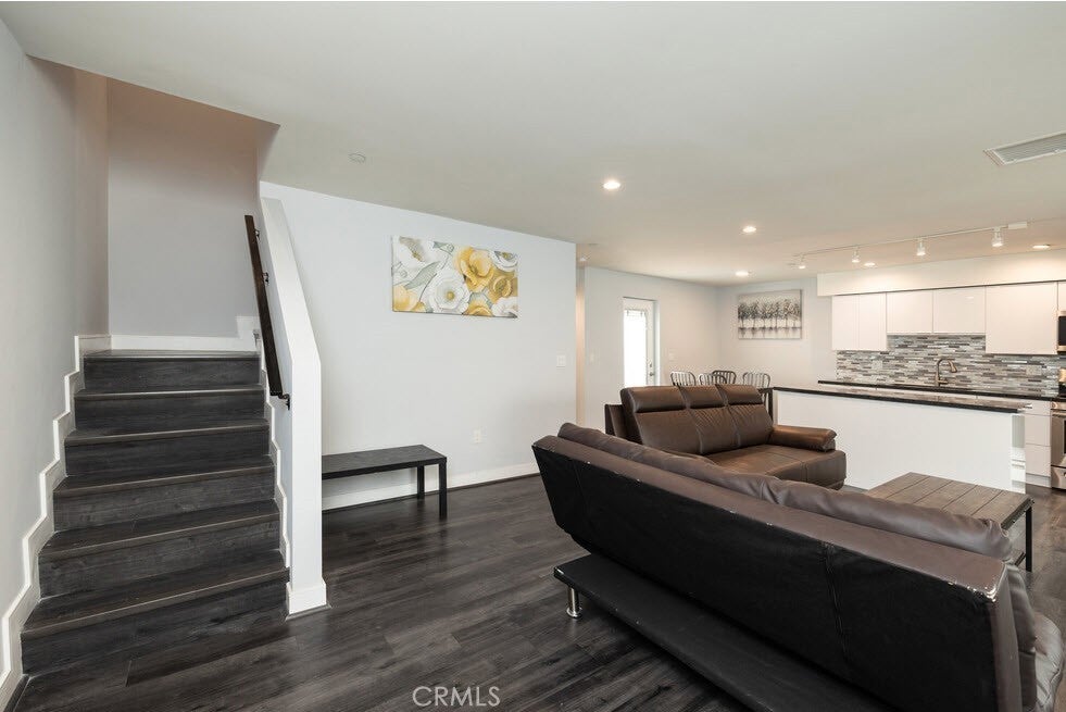 Photo of Listing #OC25256245