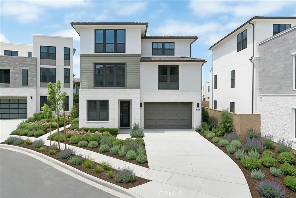 Photo of Listing #OC25256149