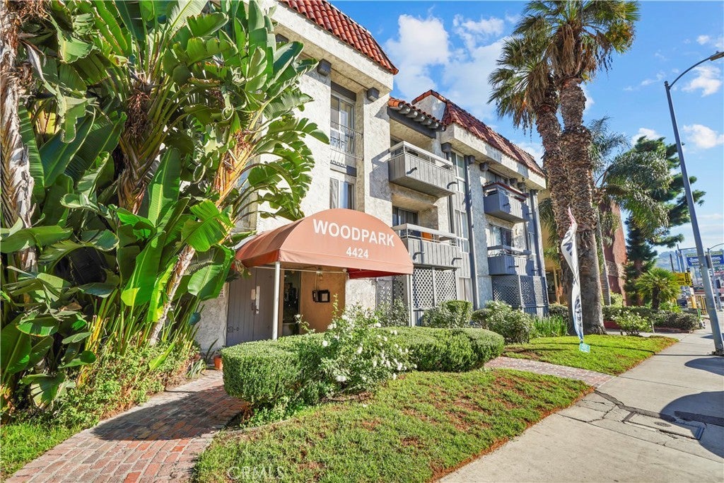 Photo of Listing #SR25253170