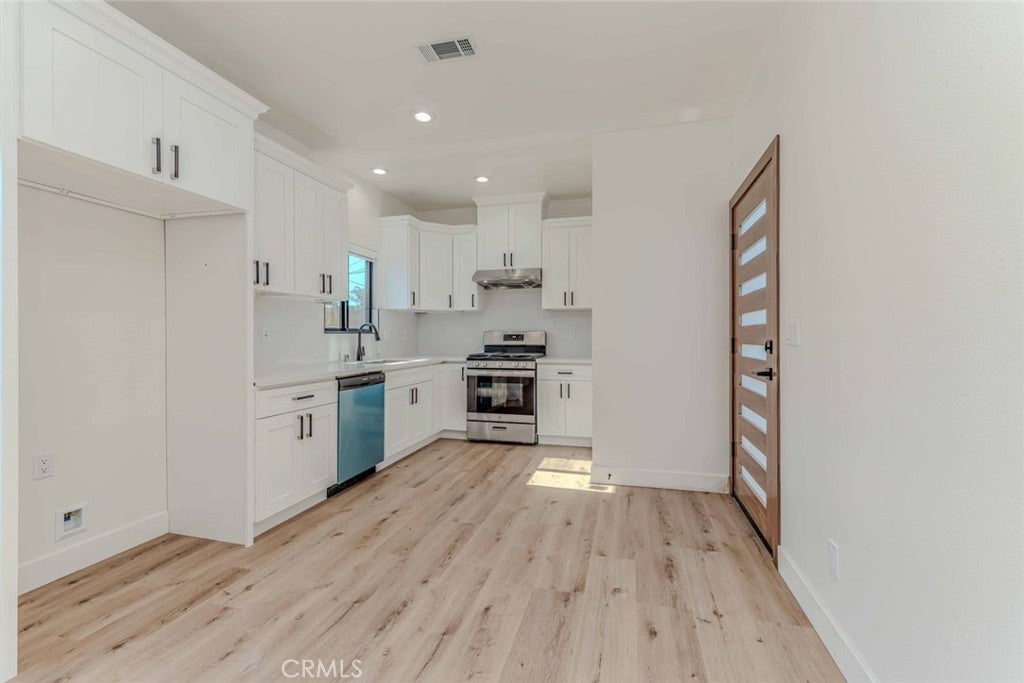 Photo of Listing #OC25256684