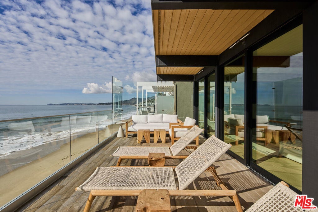 Photo of Listing #25616661