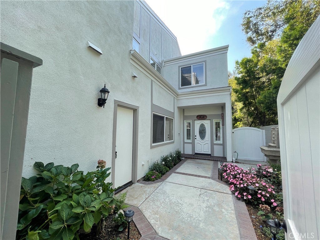 Photo of Listing #OC25256836