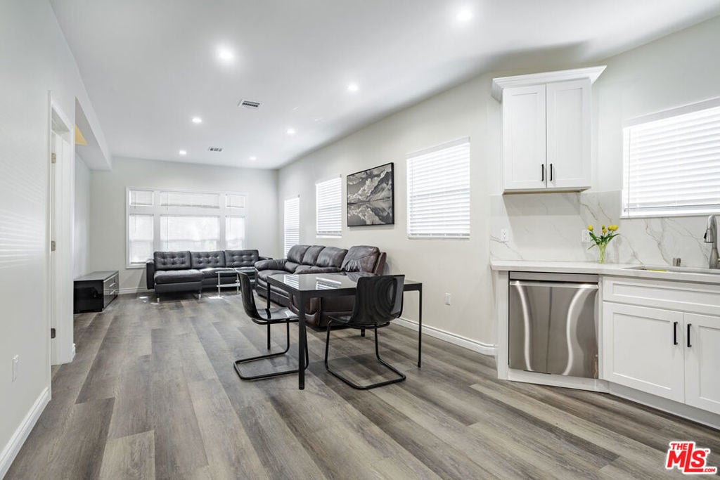 Photo of Listing #25616929