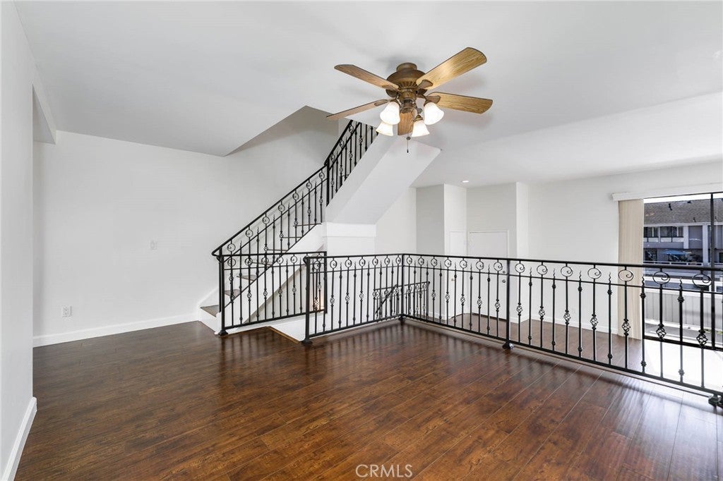 Photo of Listing #IV25252572