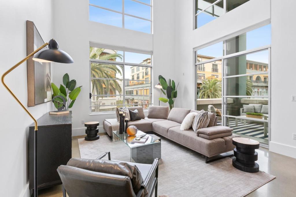 Photo of Listing #ML82027149