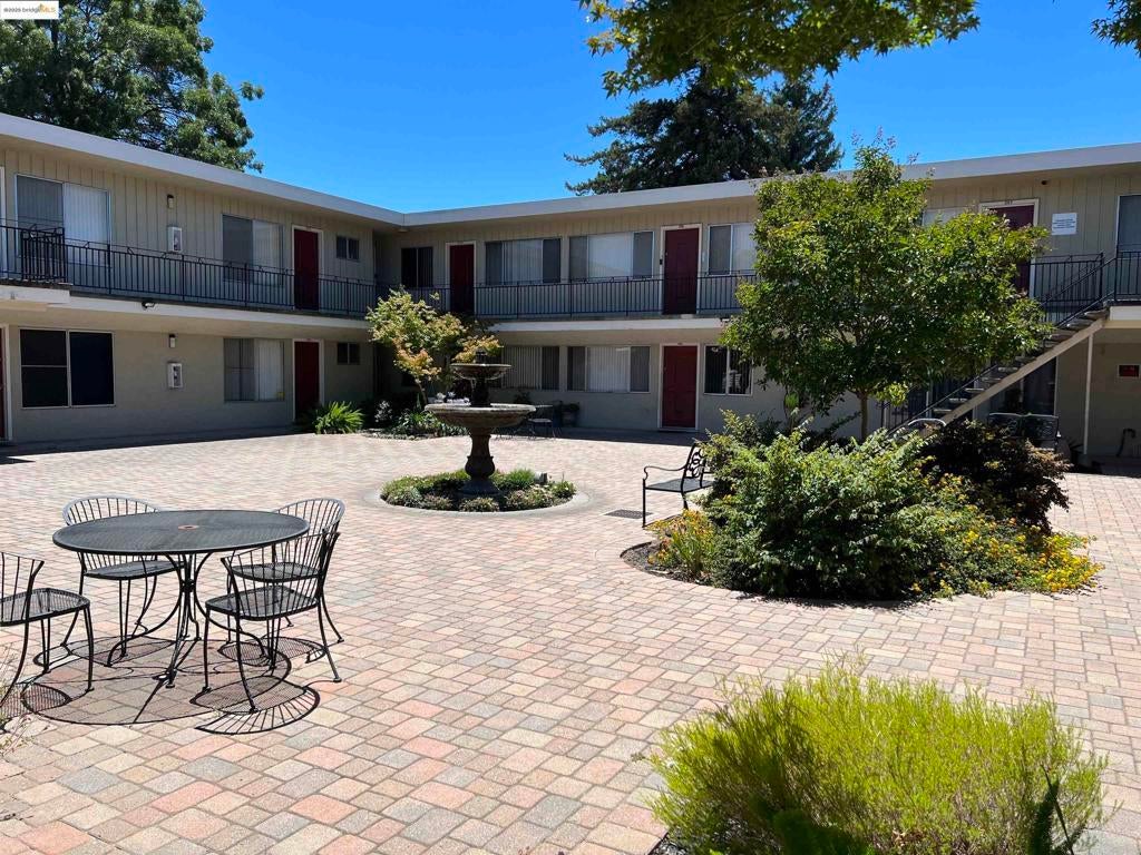 Photo of Listing #41117164