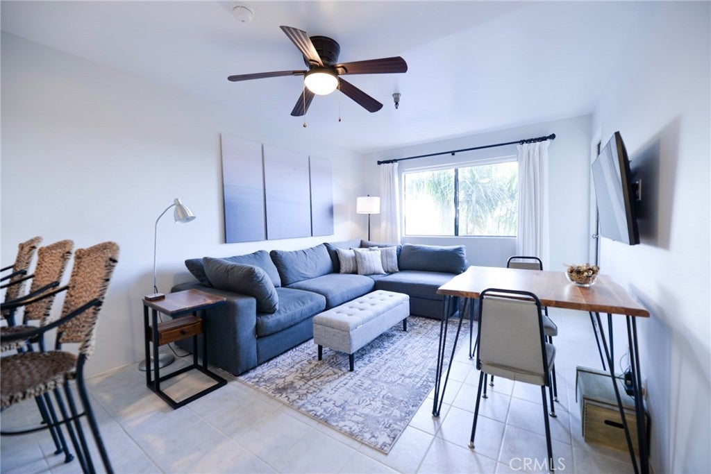 Photo of Listing #OC25257383