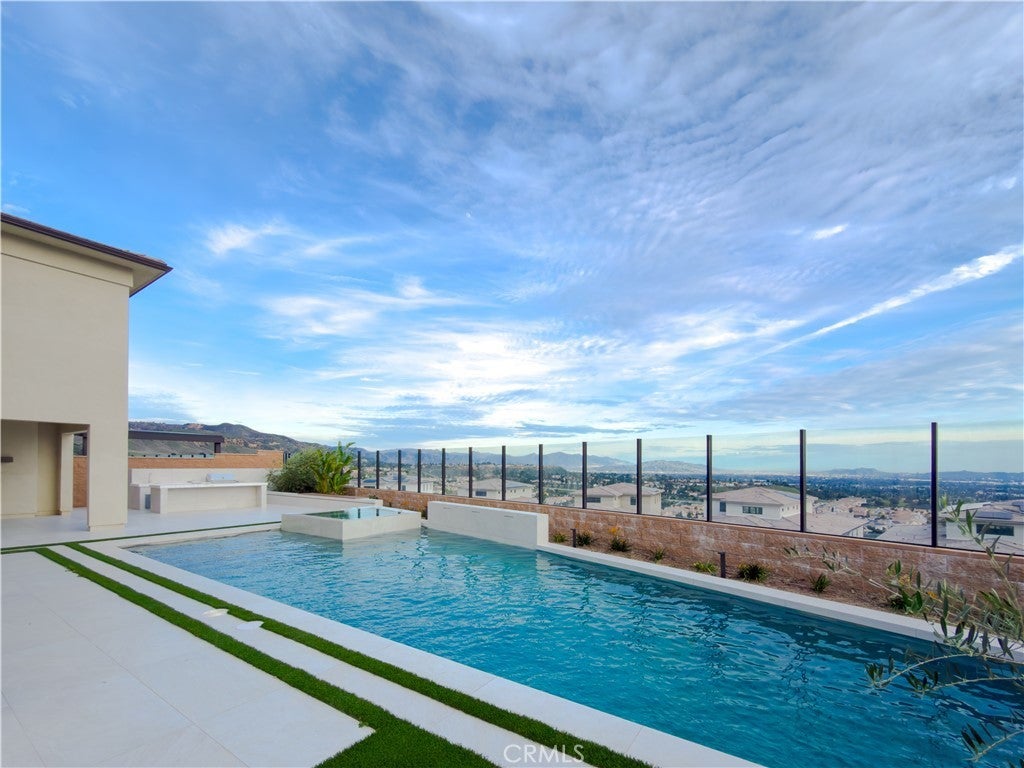 Photo of Listing #OC25257810