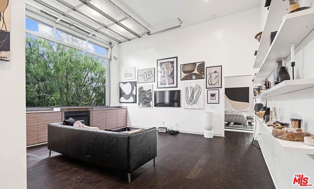 615 6th Avenue # 1/2, Venice