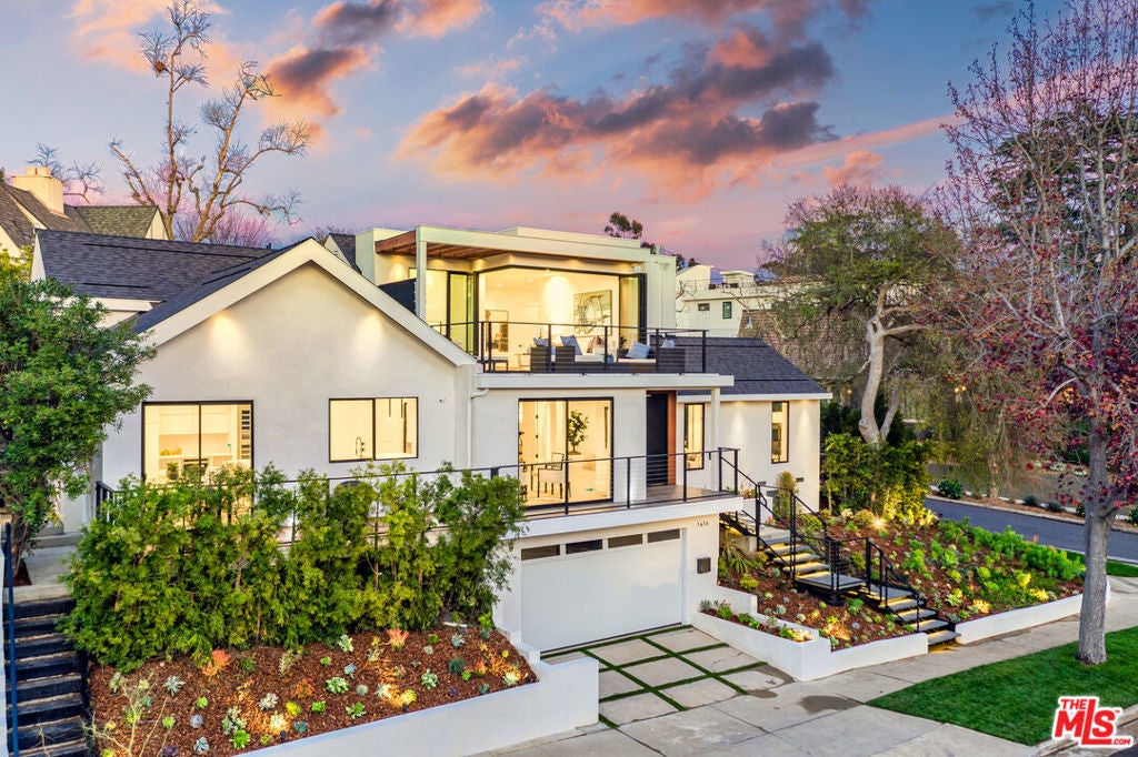 Photo of Listing #25617659