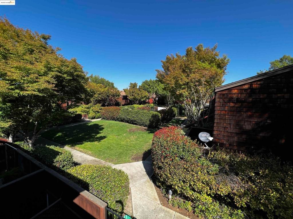 Photo of Listing #41117177