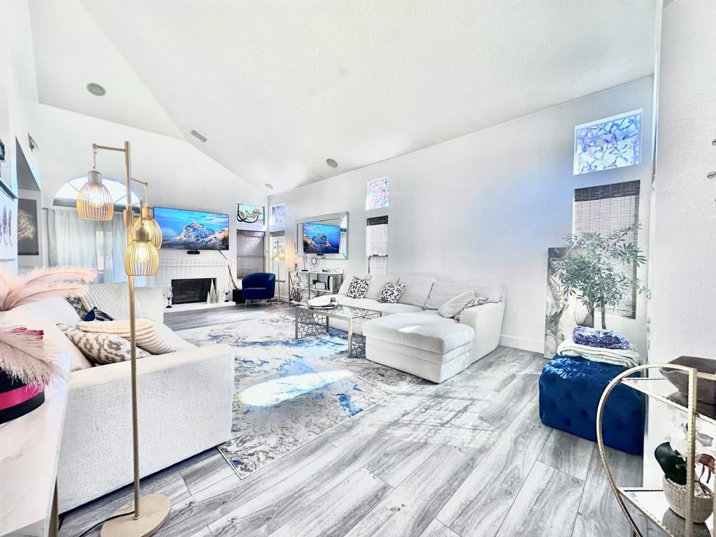 Photo of Listing #250043815SD