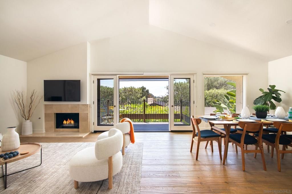 2452 Azure Coast Dr, La Jolla