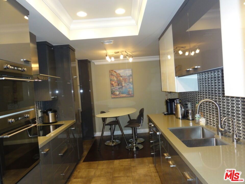 Photo of Listing #25618011