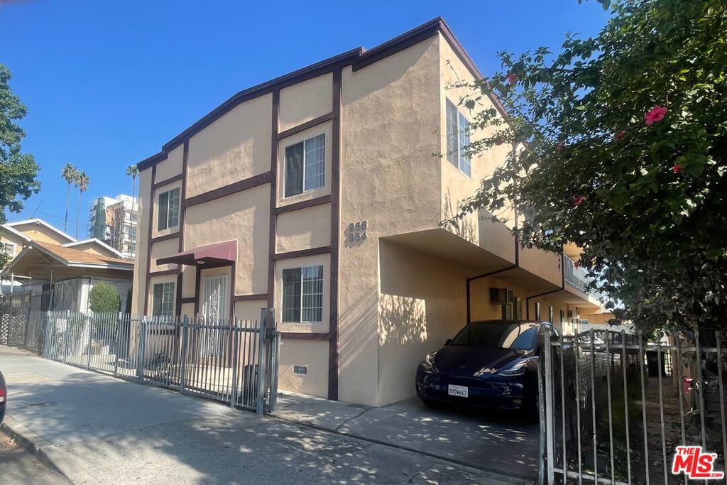 Photo of Listing #25618145