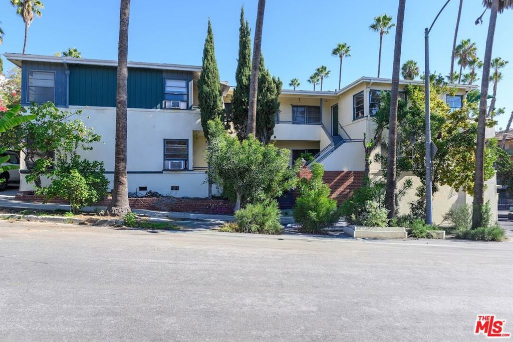 Photo of Listing #25618055