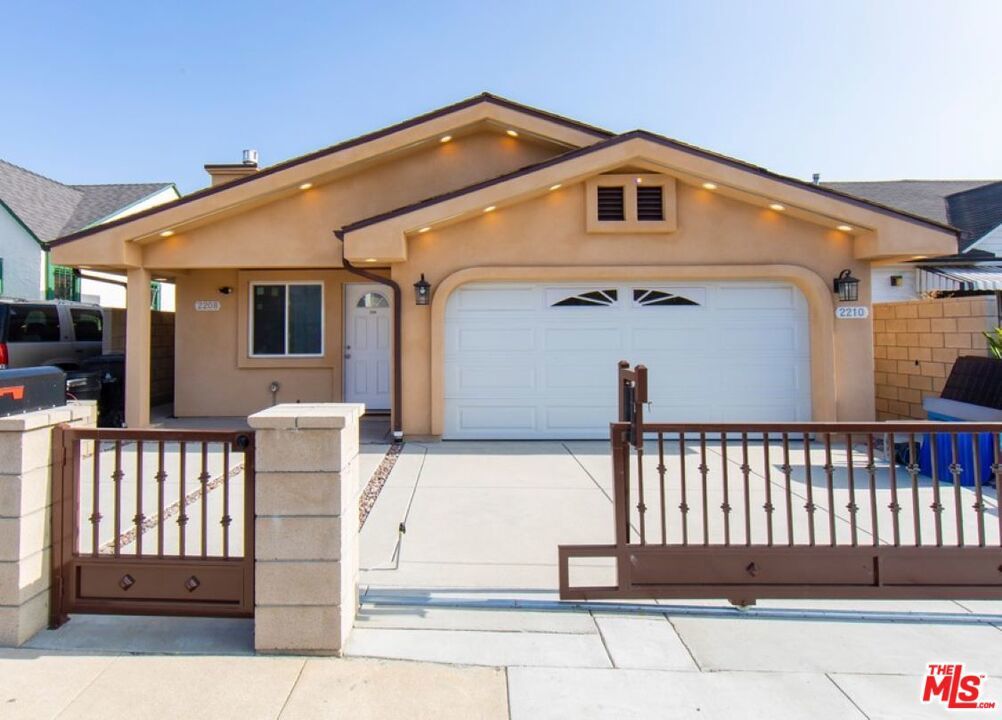 Photo of Listing #25617655