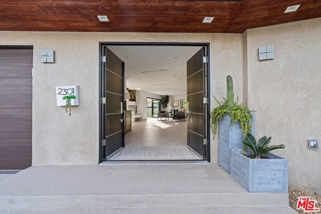 Photo of Listing #25617071